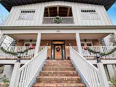 Gorgeous Brick Entrance to Covered Porch and Home Gorgeous Brick Entrance to Covered Porch and Home