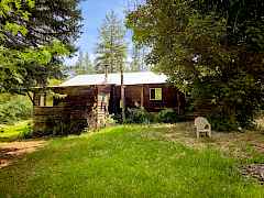 Side view of home and yard Side view of home and yard