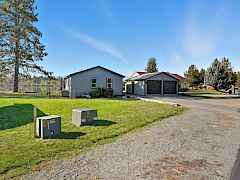 Inside-Spokane-Lenora-3